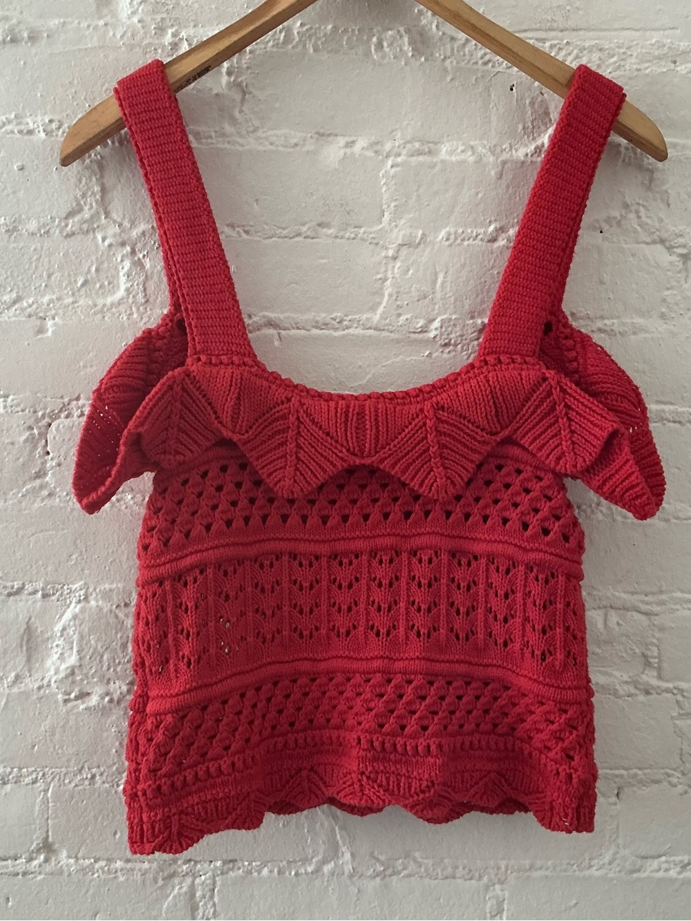 Blu Pepper Red Crochet Knit Cropped Top Cold Shoulder Ruffle Accent Boho Size M - Picture 7 of 12